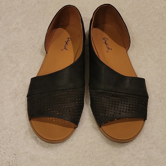 Qupid Shoes - QUPID: Black slides